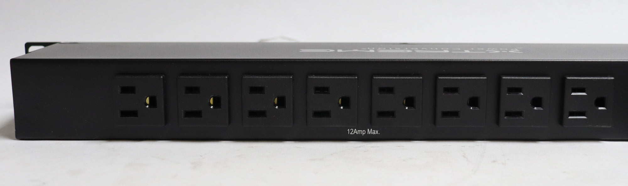Xtreme Power Conversion XPD815HV 120V Basic PDU