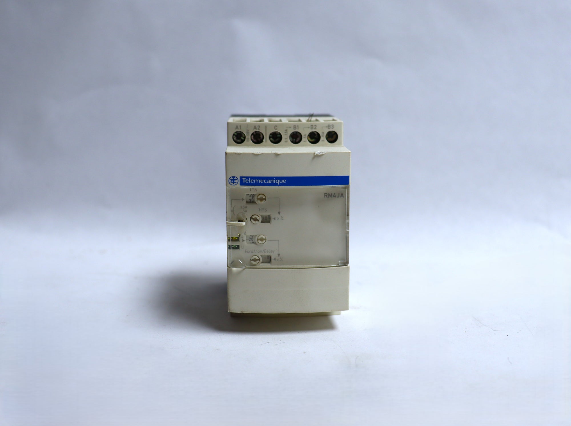 Telemecanique RM4JA32F Relay
