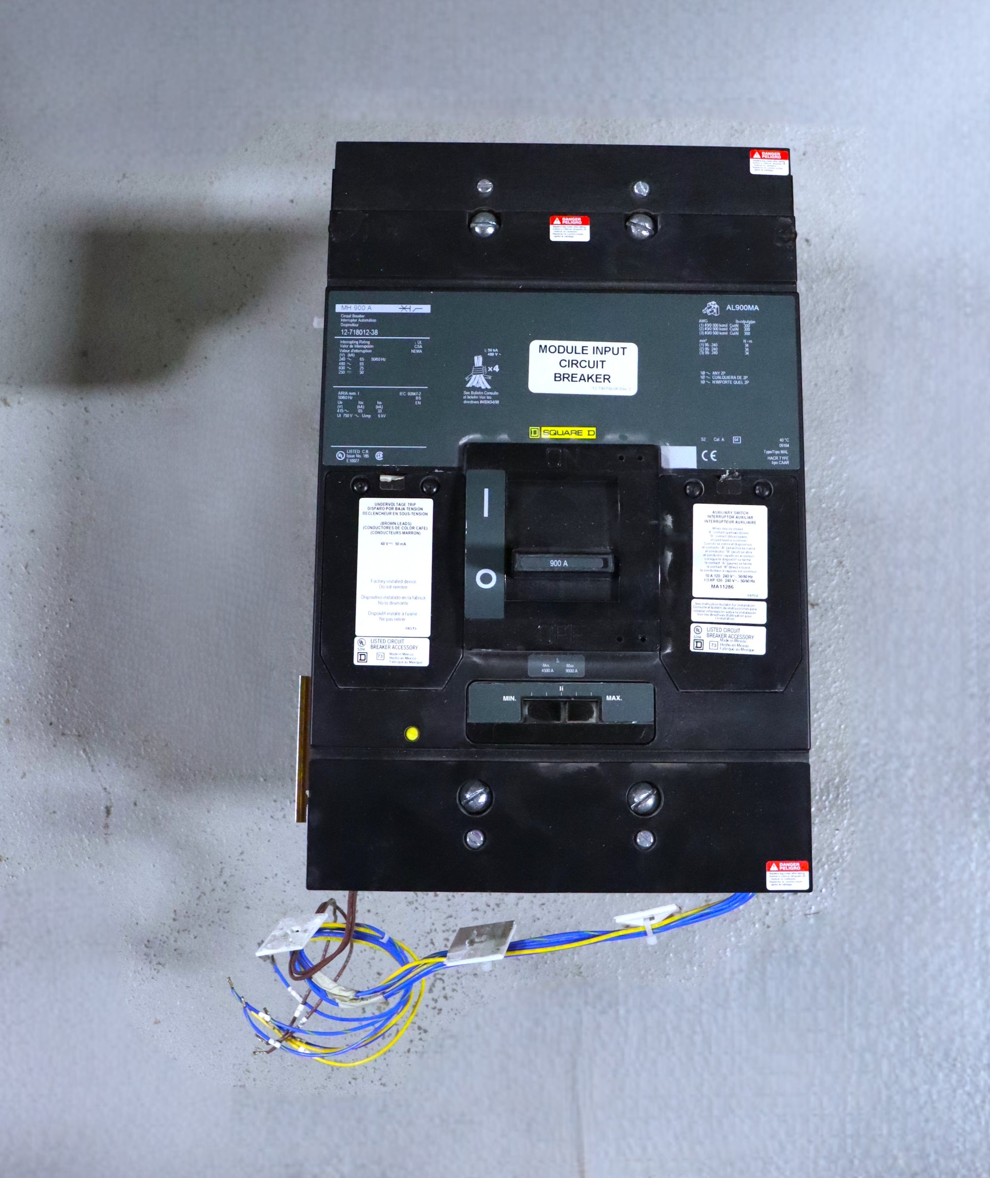 Square D 12-718012-38 900A 600V 3 Pole Circuit Breaker
