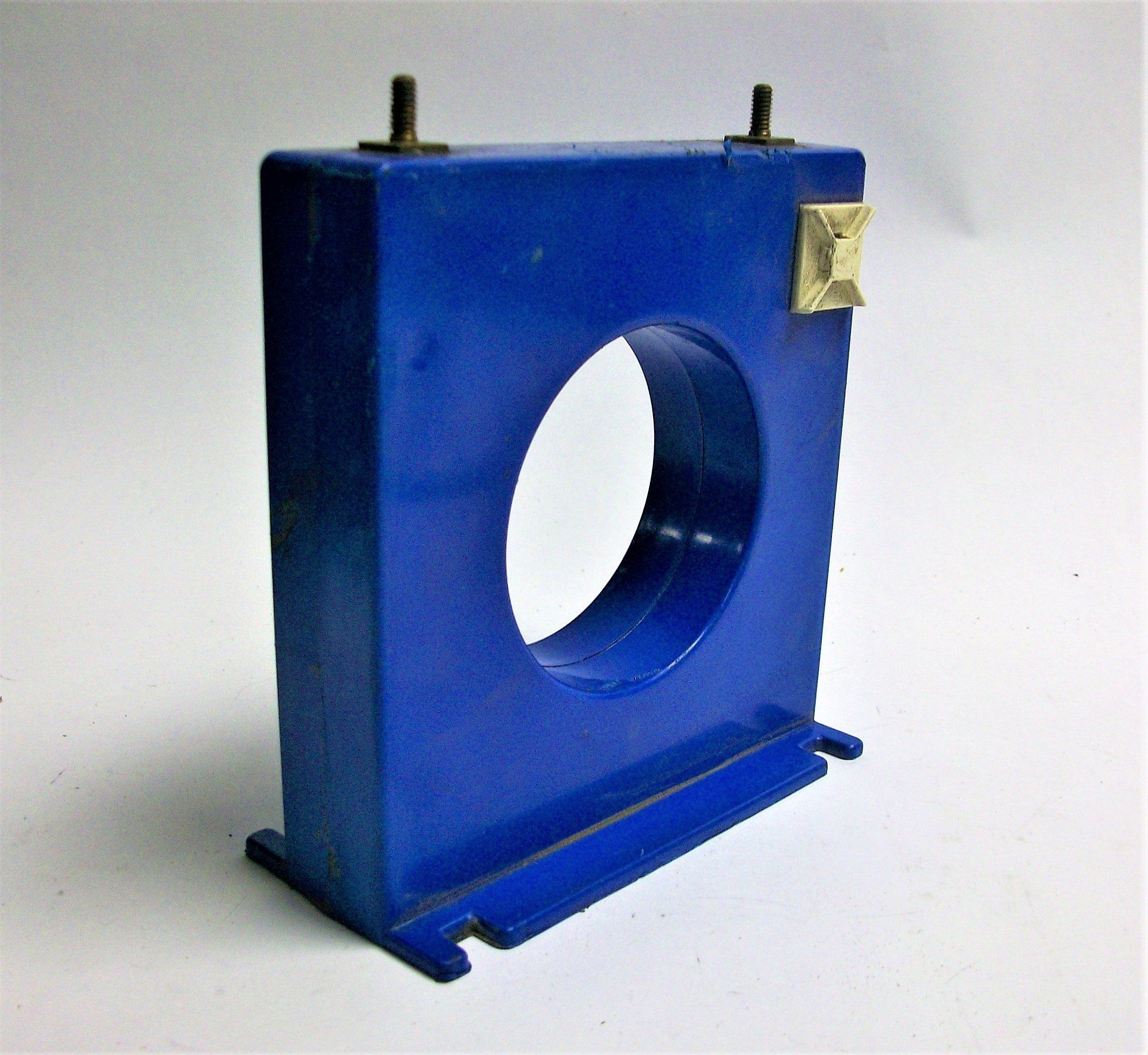 Liebert Current Transformer Model AP640 – Critical Parts Warehouse