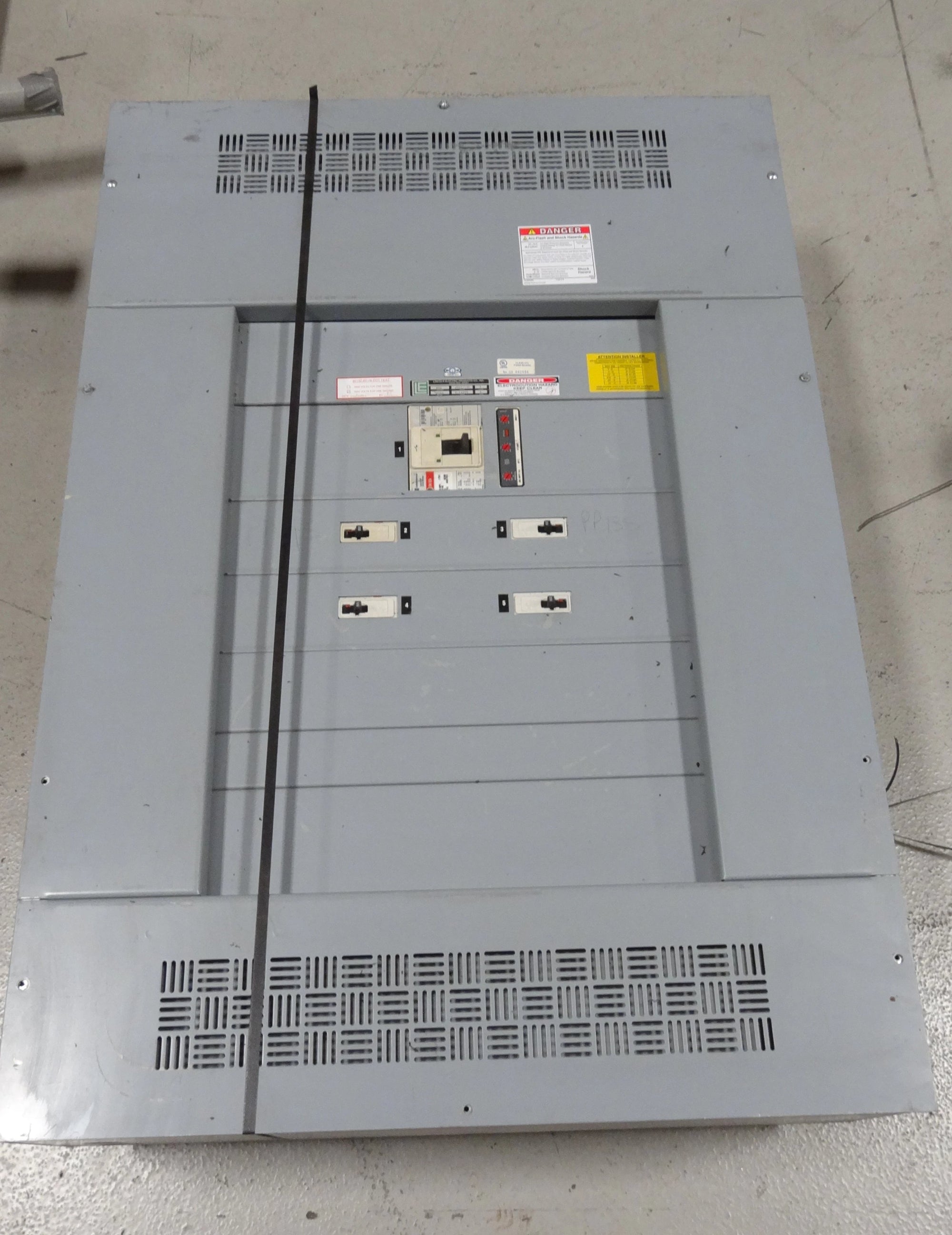 Lincoln Electric Distribution Panel