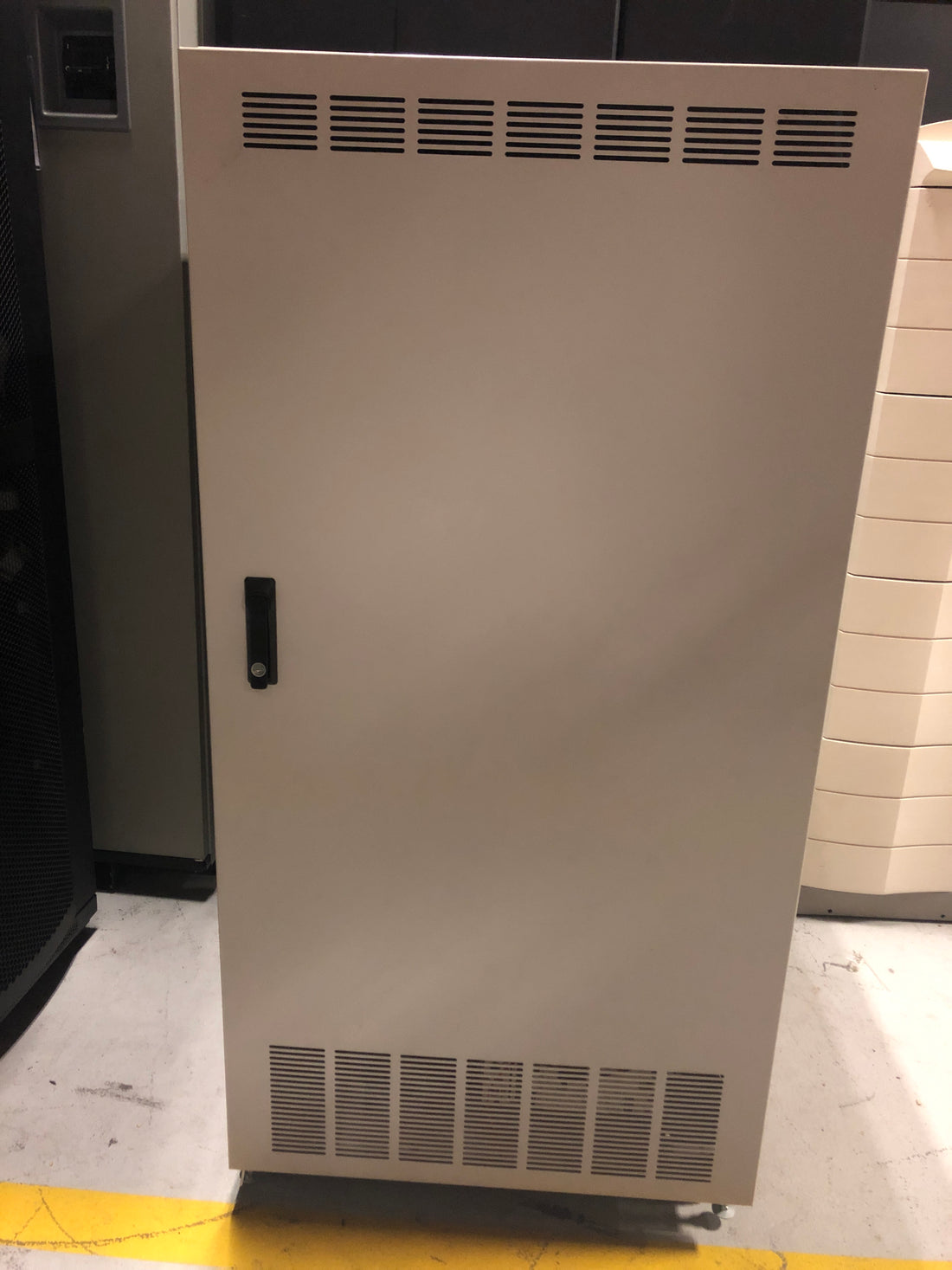 Toshiba 4200 80kVA UPS System (208V x 208V)